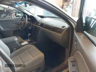 2005 Ford Five Hundred SEL с VIN 1FAFP24115G157223, выставлен на аукционе IAAI как лот 42377762 с пробегом 216 575 миль миль и . История ставок и продаж доступна на DreamBid. Изображение 5.