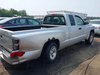 2009 Dodge Dakota ST with VIN 1D7HE22K89S739039, listed as a IAAI auction lot 42414097 with 232,619 mi miles and . Bid and sale history available at DreamBid. Image 4.
