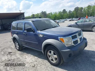 2008 Dodge Nitro SXT z VIN 1D8GT28K28W100554, wystawiony jako IAAI lot #42065820 z przebiegiem 192 974 mil mil oraz . Historia ofert i sprzedaży dostępna na DreamBid. Obrazek 1.