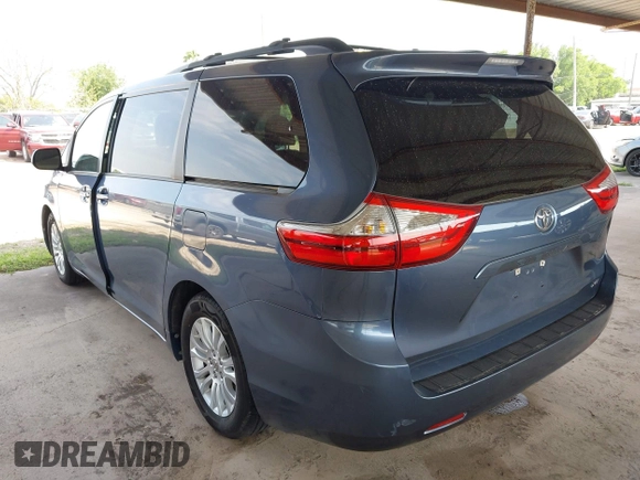 2015 Toyota Sienna XLE with VIN 5TDYK3DC7FS618571, listed as a IAAI auction lot 41930199 with 49,516 mi miles and . Bid and sale history available at carsss.com. Image 3.