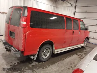 2013 Chevrolet Express Passenger 1LT with VIN 1GAZG1FA2D1178476, listed as a IAAI auction lot 41572423 with 188,369 mi miles. Bid and sale history available at carsss.com. Image 4.