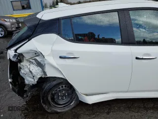 2018 Nissan LEAF S with VIN 1N4AZ1CP4JC311722, listed as a Copart auction lot 49008215 with 61,754 mi miles and Salvage Title. Bid and sale history available at DreamBid. Image 10.