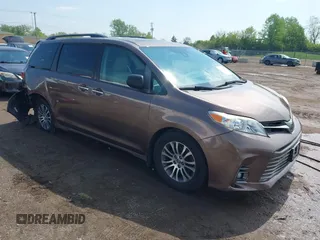 2019 Toyota Sienna XLE Auto Access Seat с VIN 5TDYZ3DC7KS980857, выставлен на аукционе IAAI как лот 42214426 с пробегом 125 385 миль миль и . История ставок и продаж доступна на DreamBid. Изображение 1.