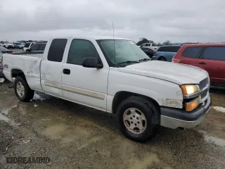 2004 Chevrolet Silverado 1500 LS with VIN 2GCEK19V441100438, listed as a Copart auction lot 45214535 with 231,075 mi miles and Salvage Title. Bid and sale history available at carsss.com. Image 4.