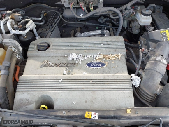 2007 Ford Escape Hybrid with VIN 1FMCU59H17KA98246, listed as a IAAI auction lot 41789024 with 999,999 mi miles. Bid and sale history available at carsss.com. Image 10.