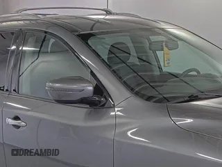 2019 Nissan Pathfinder SL z VIN 5N1DR2MM9KC604319, wystawiony jako IAAI lot #42437888 z przebiegiem 122 569 mil mil oraz . Historia ofert i sprzedaży dostępna na DreamBid. Obrazek 32.