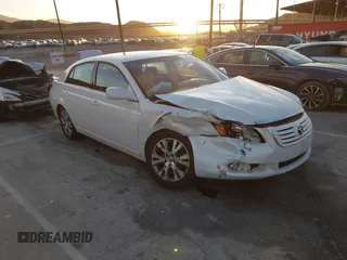 2008 Toyota Avalon XL with VIN 4T1BK36B38U272121, listed as a IAAI auction lot 41200326 with 138,260 mi miles. Bid and sale history available at carsss.com. Image 1.