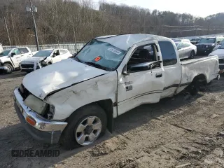 1995 Toyota T100 z VIN JT4VD22F7S0011961, wystawiony jako Copart lot #88226845 z przebiegiem 202 807 mil mil oraz Szkoda całkowita • Salvage title. Historia ofert i sprzedaży dostępna na DreamBid. Obrazek 1.