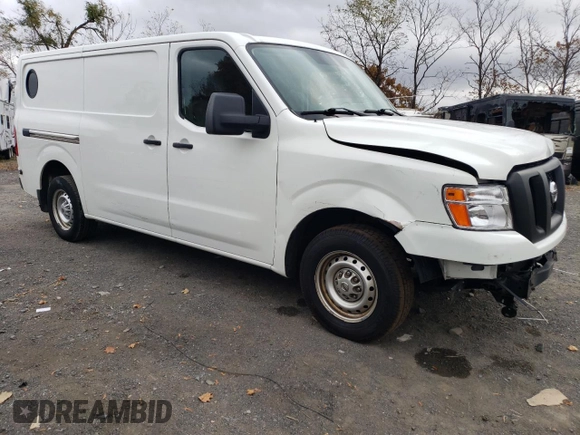 2020 Nissan NV Cargo SV z VIN 1N6BF0KM5LN806590, wystawiony jako Copart lot #78617184 z przebiegiem 147 620 mil mil oraz Szkoda całkowita • Salvage title. Historia ofert i sprzedaży dostępna na DreamBid. Obrazek 4.