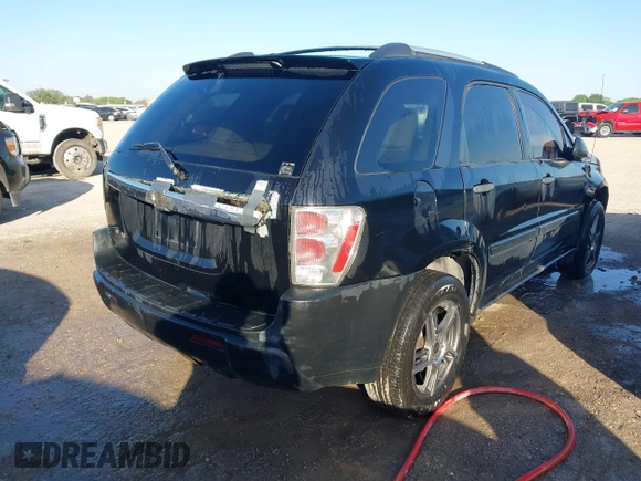 2005 Chevrolet Equinox LS with VIN 2CNDL13F956157194, listed as a IAAI auction lot 41918431 with 262,110 mi miles. Bid and sale history available at carsss.com. Image 4.