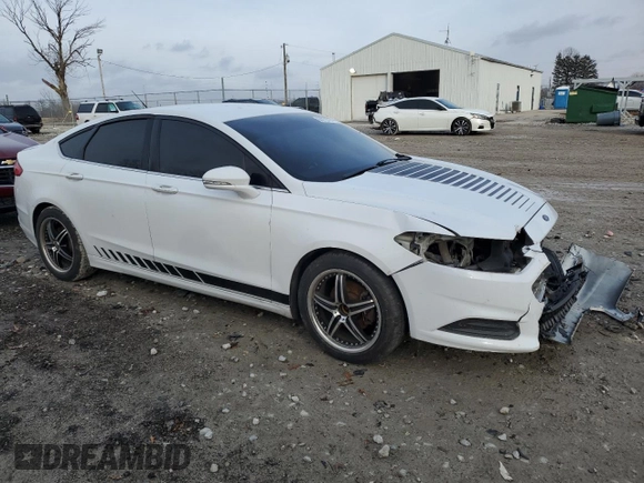 2014 Ford Fusion SE with VIN 3FA6P0H74ER104754, listed as a Copart auction lot 84275704 with Not Provided miles and Clean Title. Bid and sale history available at carsss.com. Image 4.