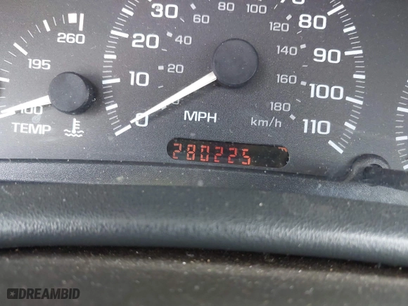 2000 Chevrolet Cavalier with VIN 1G1JC1241Y7112786, listed as a IAAI auction lot 41362690 with 280,225 mi miles. Bid and sale history available at carsss.com. Image 15.