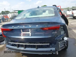 2024 Volvo S60 Plus Dark Theme с VIN 7JRL12FL9RG294057, выставлен на аукционе IAAI как лот 42231808 с пробегом 10 415 миль миль и . История ставок и продаж доступна на DreamBid. Изображение 17.