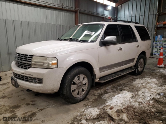 2009 Lincoln Navigator with VIN 5LMFU28579LJ01826, listed as a Copart auction lot 88434765 with 221,624 mi miles and Salvage Title. Bid and sale history available at carsss.com. Image 1.