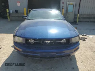 2008 Ford Mustang Deluxe with VIN 1ZVHT80N985150477, listed as a Copart auction lot 56712905 with 163,855 mi miles and Clean title. Bid and sale history available at DreamBid. Image 5.