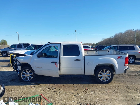 2013 GMC Sierra 1500 SLE z VIN 3GTP2VE74DG269163, wystawiony jako IAAI lot #41212056 z przebiegiem 177 367 mil mil oraz . Historia ofert i sprzedaży dostępna na DreamBid. Obrazek 14.