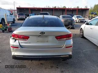 2020 Kia Optima SE z VIN 5XXGT4L33LG438808, wystawiony jako IAAI lot #41901977 z przebiegiem 111 126 mil mil oraz . Historia ofert i sprzedaży dostępna na DreamBid. Obrazek 15.