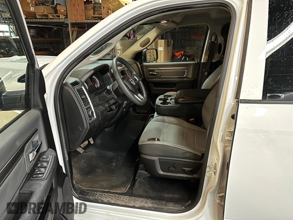 2023 Ram 1500 SLT z VIN 3C6RR7LG4PG678827, wystawiony jako Copart lot #55741925 z przebiegiem 47 266 mil mil oraz Szkoda całkowita • Salvage title. Historia ofert i sprzedaży dostępna na DreamBid. Obrazek 7.