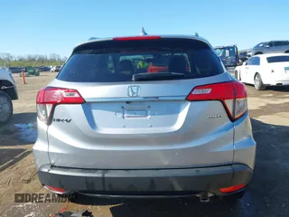 2021 Honda HR-V EX with VIN 3CZRU6H53MM714572, listed as a IAAI auction lot 42039620 with 67,167 mi miles. Bid and sale history available at carsss.com. Image 17.