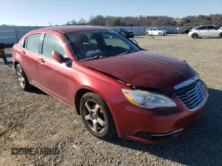 2013 Chrysler 200 LX with VIN 1C3CCBAG8DN724396, listed as a Copart auction lot 88875975 with 101,467 mi miles and Salvage Title. Bid and sale history available at carsss.com. Image 4.