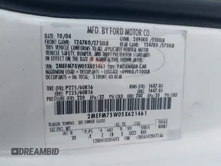 2005 Mercury Grand Marquis LS Premium z VIN 2MEFM75W05X621461, wystawiony jako IAAI lot #41381365 z przebiegiem 139 971 mil mil oraz . Historia ofert i sprzedaży dostępna na DreamBid. Obrazek 9.