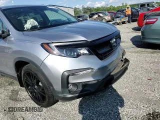 2021 Honda Pilot Special Edition with VIN 5FNYF5H22MB010962, listed as a Copart auction lot 56402185 with 44,810 mi miles and Salvage title. Bid and sale history available at DreamBid. Image 14.