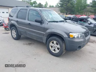 2005 Ford Escape XLT с VIN 1FMYU93185DA12392, выставлен на аукционе IAAI как лот 42307875 с пробегом 187 239 миль миль и . История ставок и продаж доступна на DreamBid. Изображение 1.