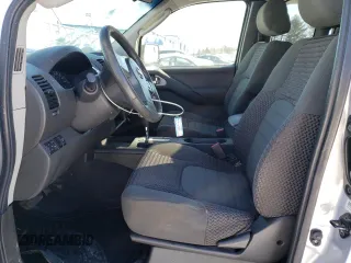 2008 Nissan Frontier SE with VIN 1N6AD06UX8C413666, listed as a Copart auction lot 86833004 with 182,284 mi miles and Salvage title. Bid and sale history available at DreamBid. Image 7.