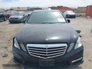 2013 Mercedes-Benz E-Class E 350 Luxury with VIN WDDHF5KBXDA662302, listed as a IAAI auction lot 41797633 with 153,644 mi miles. Bid and sale history available at carsss.com. Image 12.