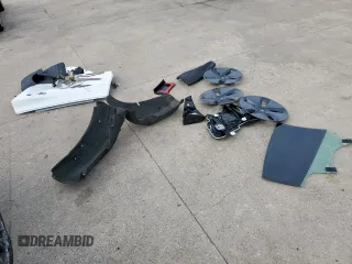 2021 Tesla Model 3 Standard Range Plus z VIN 5YJ3E1EAXMF016770, wystawiony jako Copart lot #55045515 z przebiegiem 38 585 mil mil oraz Szkoda całkowita • Salvage title. Historia ofert i sprzedaży dostępna na DreamBid. Obrazek 12.