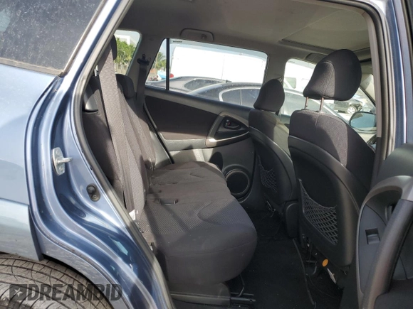 2007 Toyota RAV4 Sport with VIN JTMBD32V975078684, listed as a Copart auction lot 60661875 with 186,379 mi miles and Salvage title. Bid and sale history available at DreamBid. Image 11.