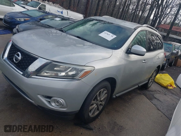 2016 Nissan Pathfinder S with VIN 5N1AR2MN3GC615769, listed as a IAAI auction lot 41565136 with 158,441 mi miles and . Bid and sale history available at DreamBid. Image 2.