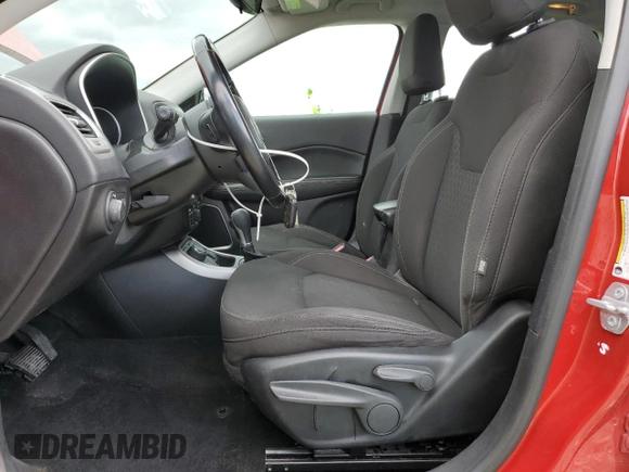 2020 Jeep Compass Sport с VIN 3C4NJDAB9LT137584, выставлен на аукционе Copart как лот 56947965 с пробегом 44 984 миль миль и Списание • Salvage title. История ставок и продаж доступна на DreamBid. Изображение 7.