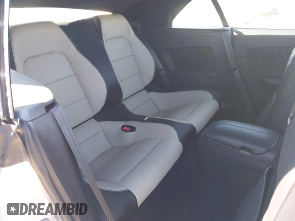 2019 Ford Mustang EcoBoost with VIN 1FATP8UH5K5181843, listed as a IAAI auction lot 41682894 with 61,673 mi miles and . Bid and sale history available at carsss.com. Image 8.