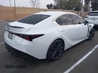 2024 Lexus IS 300 с VIN JTHBA1D2XR5131510, выставлен на аукционе IAAI как лот 41460652 с пробегом 10 580 миль миль и . История ставок и продаж доступна на DreamBid. Изображение 4.