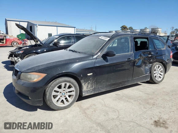 2008 BMW 3 Series 328xi z VIN WBAVT73538FZ37265, wystawiony jako Copart lot #46370385 z przebiegiem 184 966 mil mil oraz Szkoda całkowita • Salvage title. Historia ofert i sprzedaży dostępna na DreamBid. Obrazek 1.
