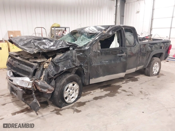 2010 Chevrolet Silverado 1500 LT with VIN 1GCSKSE34AZ162941, listed as a IAAI auction lot 40859139 with 0 mi miles. Bid and sale history available at carsss.com. Image 2.