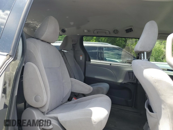 2015 Toyota Sienna LE AAS with VIN 5TDKK3DC5FS579839, listed as a Copart auction lot 54188505 with 189,960 mi miles and Salvage Title. Bid and sale history available at DreamBid. Image 11.