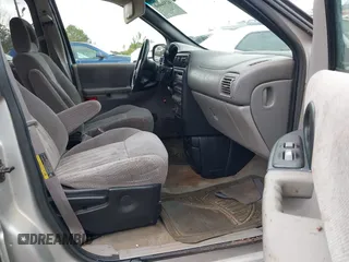 2002 Pontiac Montana with VIN 1GMDX03E92D261204, listed as a IAAI auction lot 41514460 with 175,551 mi miles and . Bid and sale history available at DreamBid. Image 5.