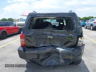 2009 Jeep Patriot Sport with VIN 1J4FT28BX9D140446, listed as a IAAI auction lot 40098694 with 202,342 mi miles and . Bid and sale history available at DreamBid. Image 6.