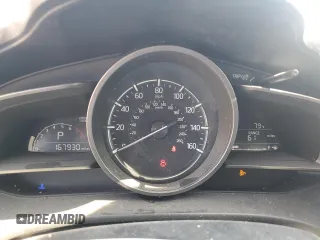 2018 Mazda 3 Touring z VIN 3MZBN1L3XJM170349, wystawiony jako Copart lot #55283645 z przebiegiem 167 930 mil mil oraz Szkoda całkowita • Salvage title. Historia ofert i sprzedaży dostępna na DreamBid. Obrazek 9.