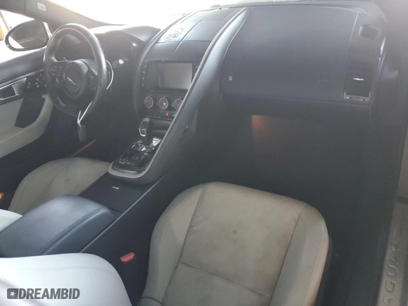 2016 Jaguar F-TYPE with VIN SAJWA6AT8G8K28103, listed as a Copart auction lot 44315225 with 90,497 mi miles and Clean Title. Bid and sale history available at carsss.com. Image 8.