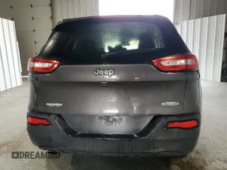 2017 Jeep Cherokee Latitude with VIN 1C4PJLCBXHD232099, listed as a Copart auction lot 55359125 with 61,639 mi miles and Clean title. Bid and sale history available at DreamBid. Image 6.