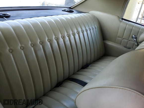 1972 Chevrolet Monte Carlo z VIN 1H57J2L567411, wystawiony jako Copart lot #72465014 z przebiegiem 83 239 mil mil oraz Szkody całkowita. Historia ofert i sprzedaży dostępna na DreamBid. Obrazek 10.