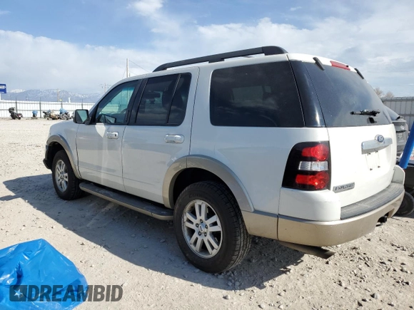 2010 Ford Explorer Eddie Bauer z VIN 1FMEU7E87AUB12835, wystawiony jako Copart lot #53271045 z przebiegiem 154 046 mil mil oraz Szkoda całkowita • Salvage title. Historia ofert i sprzedaży dostępna na DreamBid. Obrazek 2.
