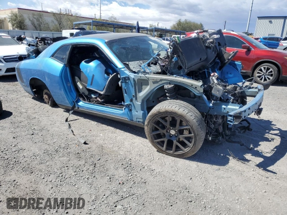 2016 Dodge Challenger R/T Scat Pack z VIN 2C3CDZFJ0GH193590, wystawiony jako Copart lot #51489145 z przebiegiem Nie podano mil oraz Nie do naprawy. Historia ofert i sprzedaży dostępna na DreamBid. Obrazek 4.