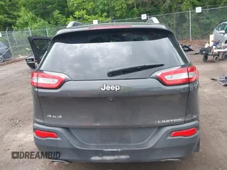 2017 Jeep Cherokee High Altitude z VIN 1C4PJMDS8HW501709, wystawiony jako IAAI lot #42232052 z przebiegiem 105 266 mil mil oraz . Historia ofert i sprzedaży dostępna na DreamBid. Obrazek 16.