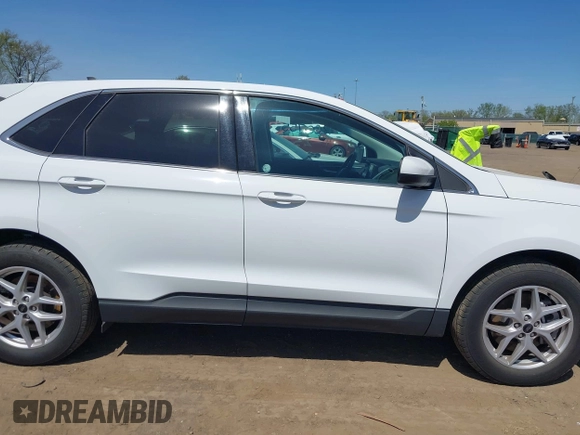 2024 Ford Edge SEL with VIN 2FMPK4J93RBA77417, listed as a IAAI auction lot 42133267 with 29,059 mi miles. Bid and sale history available at carsss.com. Image 13.