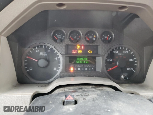 2009 Ford F-250 XL z VIN 1FTSW21R29EA10464, wystawiony jako Copart lot #57872225 z przebiegiem 70 347 mil mil oraz Nie do naprawy • Non repairable. Historia ofert i sprzedaży dostępna na DreamBid. Obrazek 9.