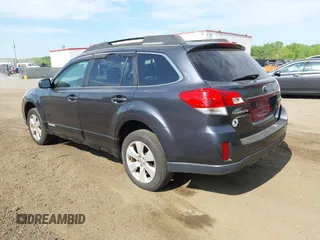2011 Subaru Outback Premium z VIN 4S4BRBCCXB3352435, wystawiony jako IAAI lot #42176668 z przebiegiem 194 681 mil mil oraz . Historia ofert i sprzedaży dostępna na DreamBid. Obrazek 3.